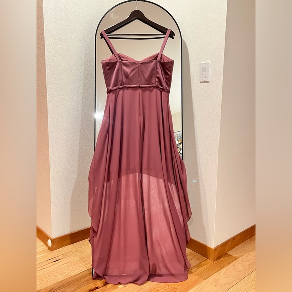 Selling due to it only being worn once for graduation. - Picture 2 of 2